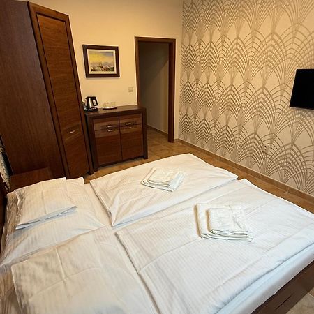 Spa & Wellness Hotel Orchidea Veľký Meder Esterno foto