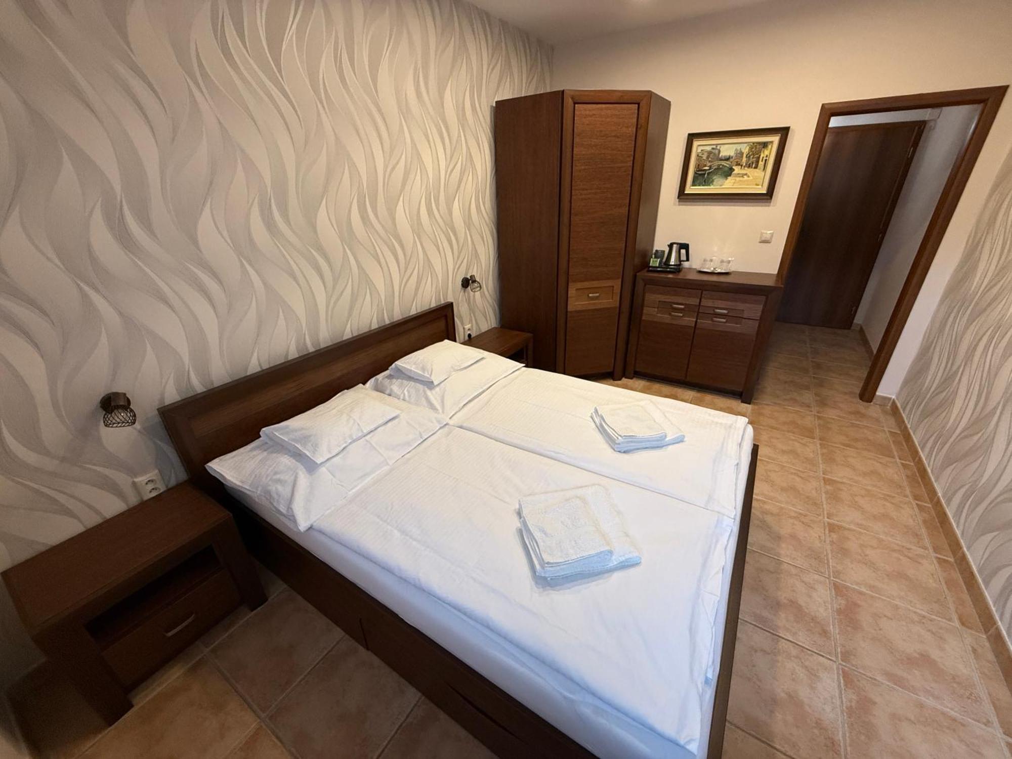 Spa & Wellness Hotel Orchidea Veľký Meder Esterno foto